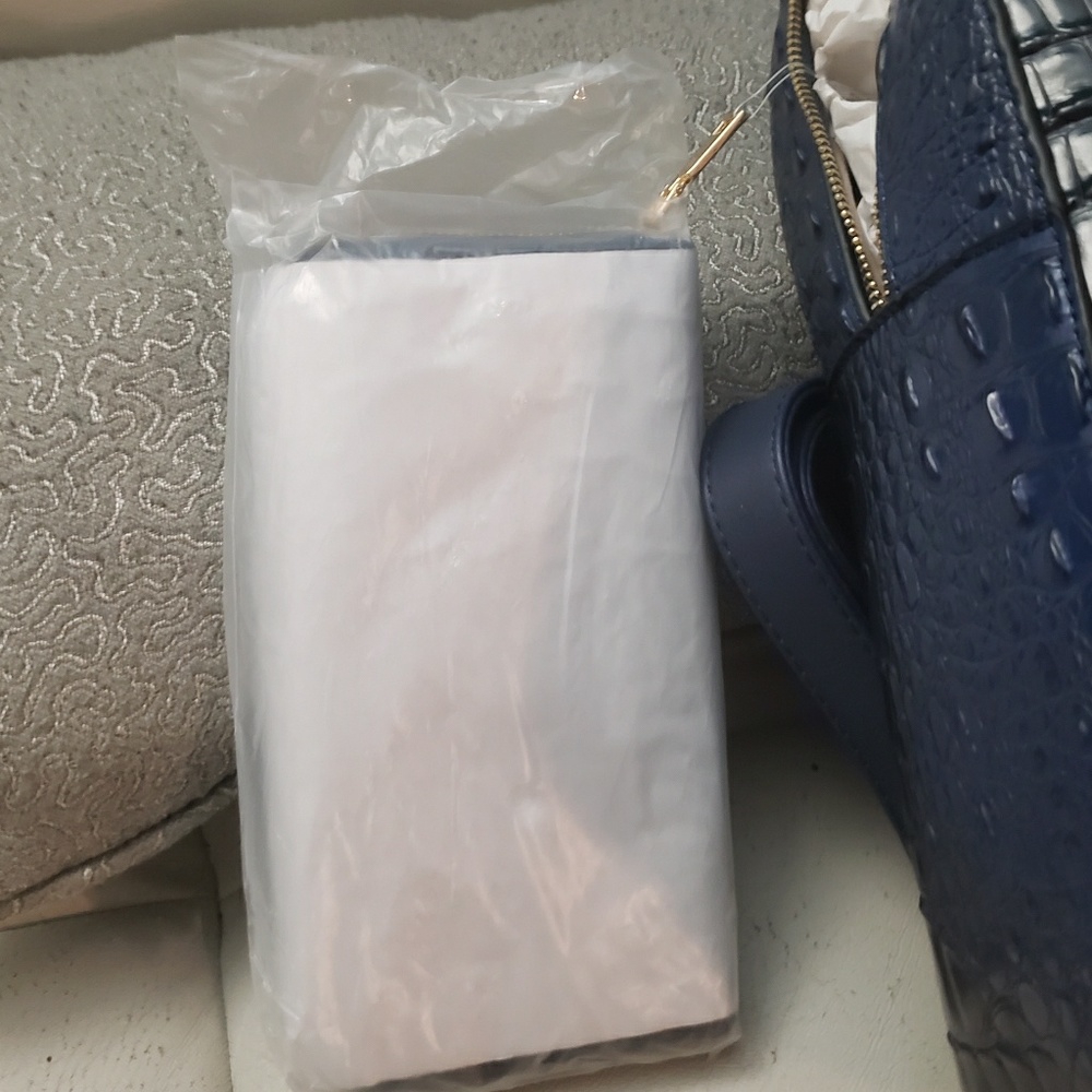 Backpack - Picture 3 of 4